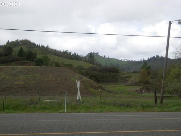 4094 NE Diamond Lake Blvd, Roseburg, OR 97470